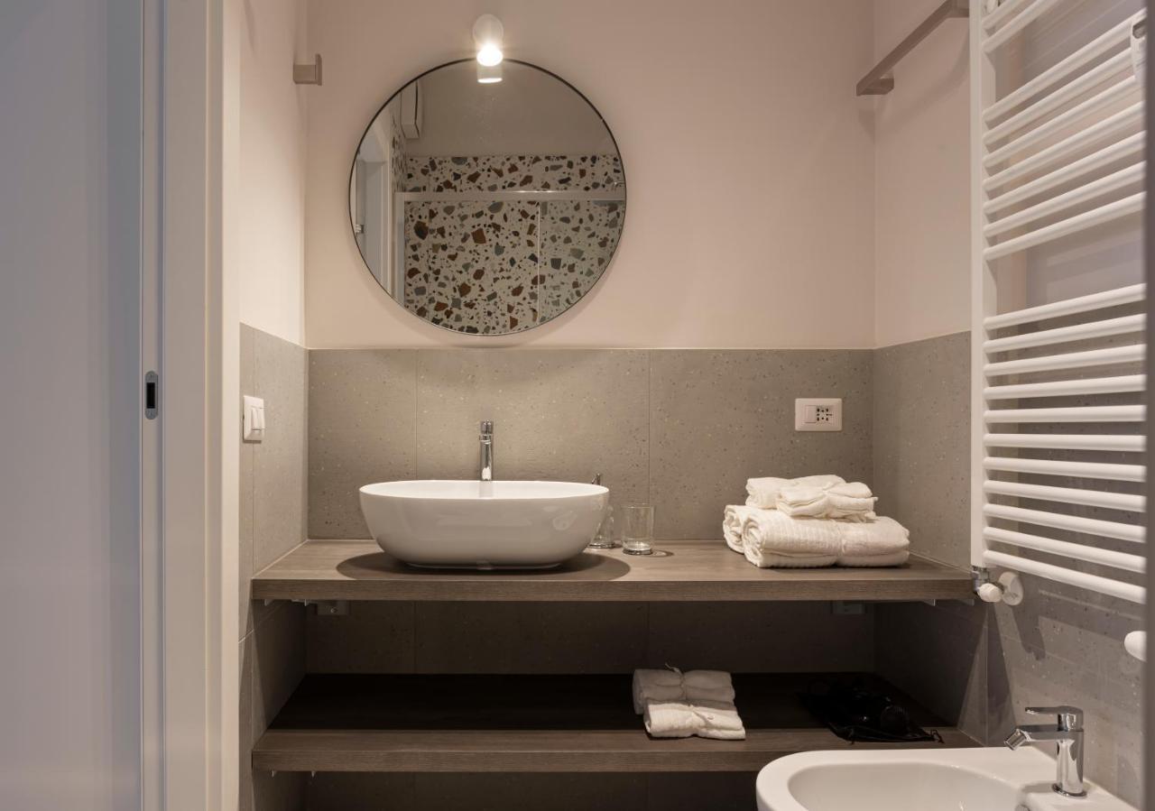 Bilocale Aleardi Apartment Milan Exterior photo